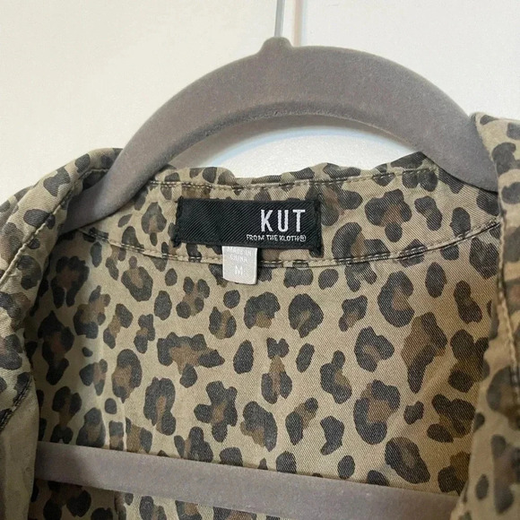 KUT from the Cloth Y2K green/black animal print button down fall top - Picture 6 of 10